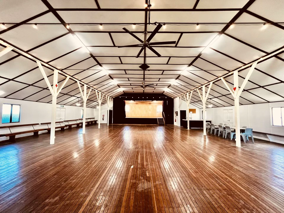The Summit Hall, photo 1